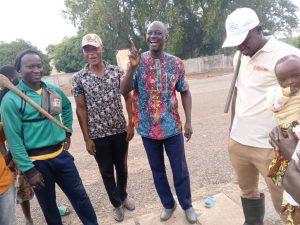 Jeunes de Ouaké en action de salubrité